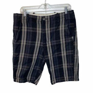 Levi’s Mens 34 Plaid Walking Shorts Back Pockets Cotton Black Gray 11” Inseam